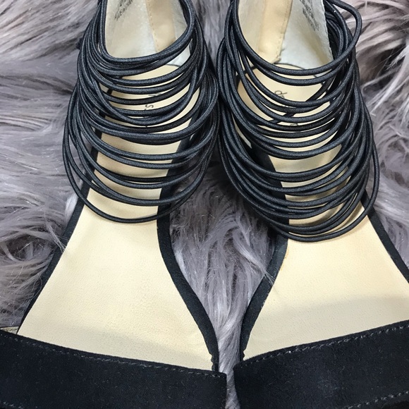 Sandals DRESSBarn - Picture 2 of 6